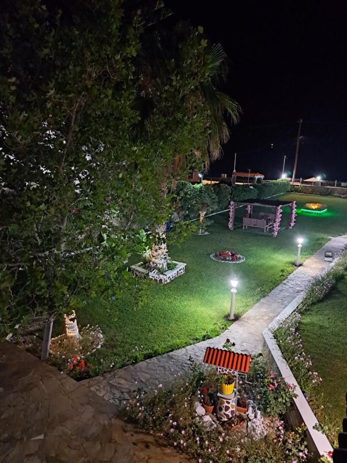 Christen House Perigialion Екстериор снимка